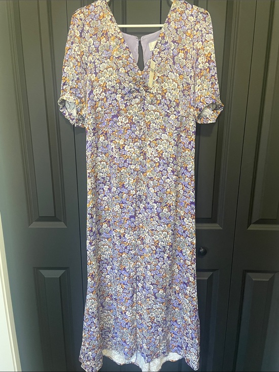 Anthropologie Dresses & Skirts - Anthropologie Lavender Floral Maxi Dress